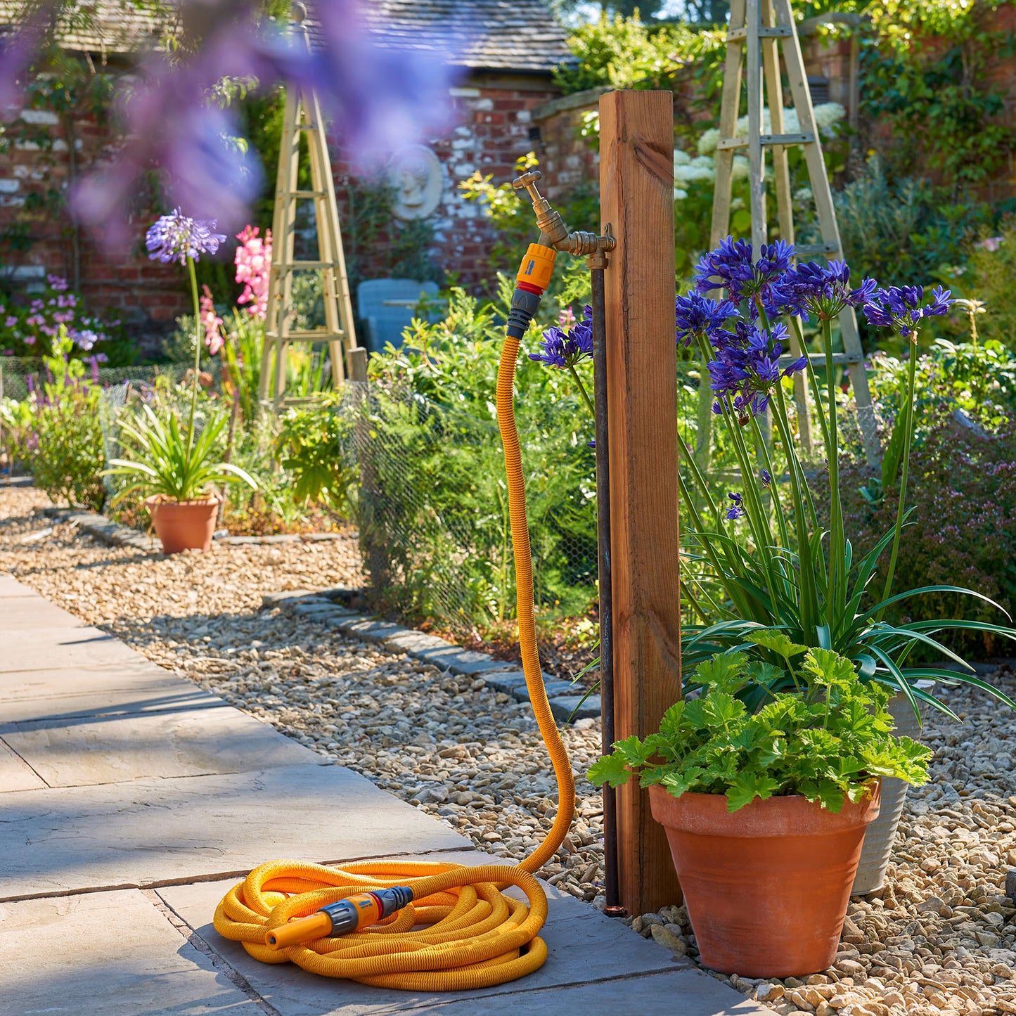 WonderHoze ausziehbarer Schlauch 15 m + Multispray-Pistole Hozelock