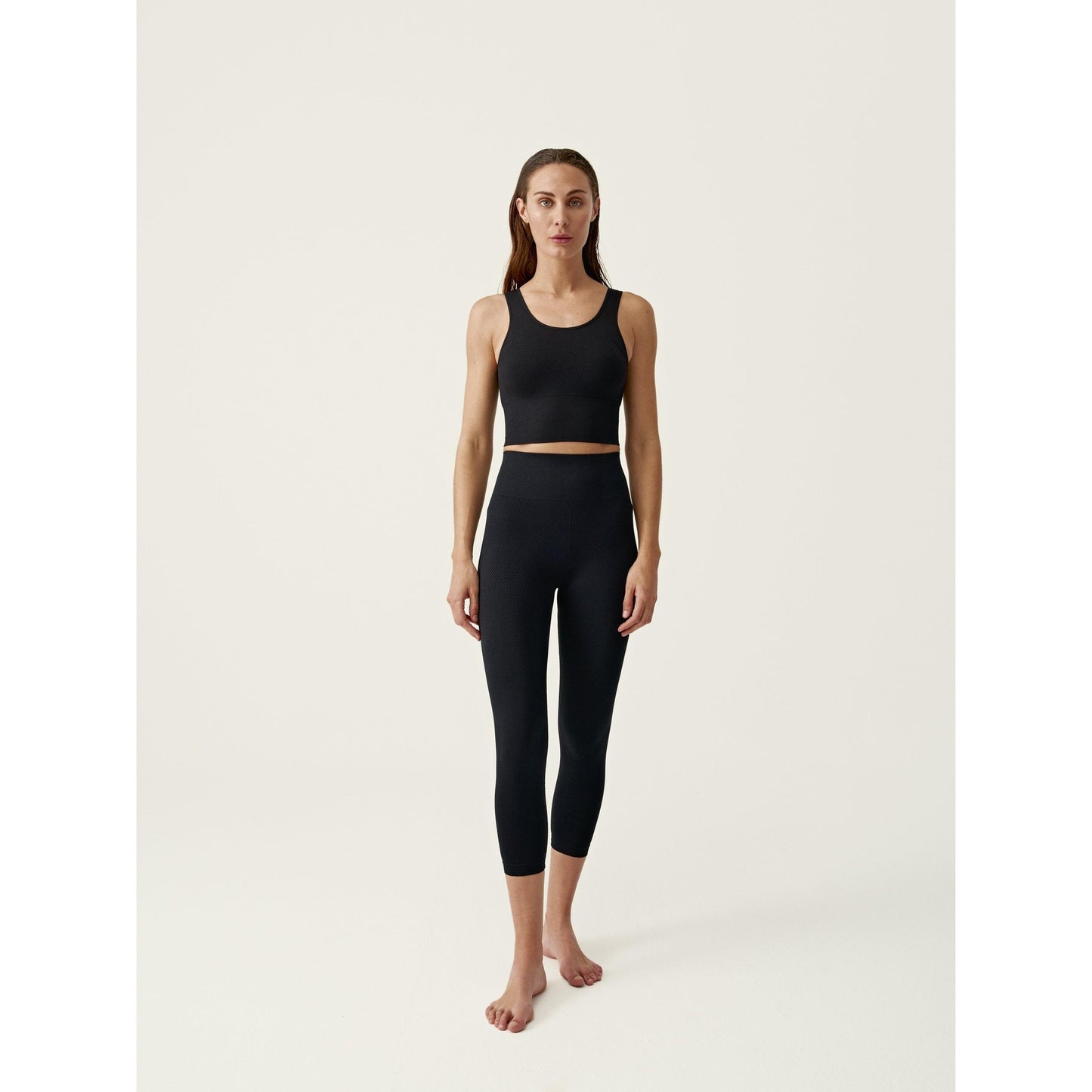 Top Chiara Black Born Living Yoga taille XS