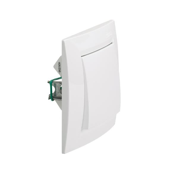 Simon 15 vit strömbrytare