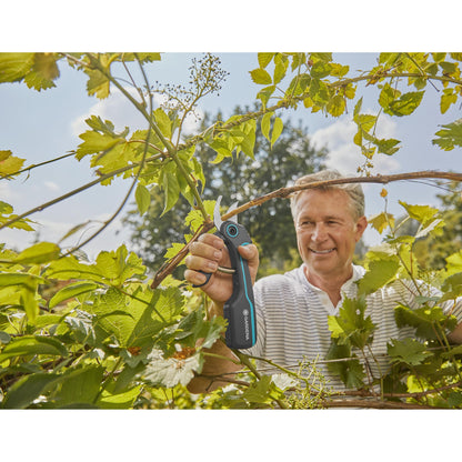 Tijera de poda a batería AssistCut GARDENA