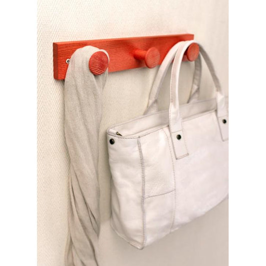 Appendiabiti in frassino con 3 pomelli testurizzati Lila