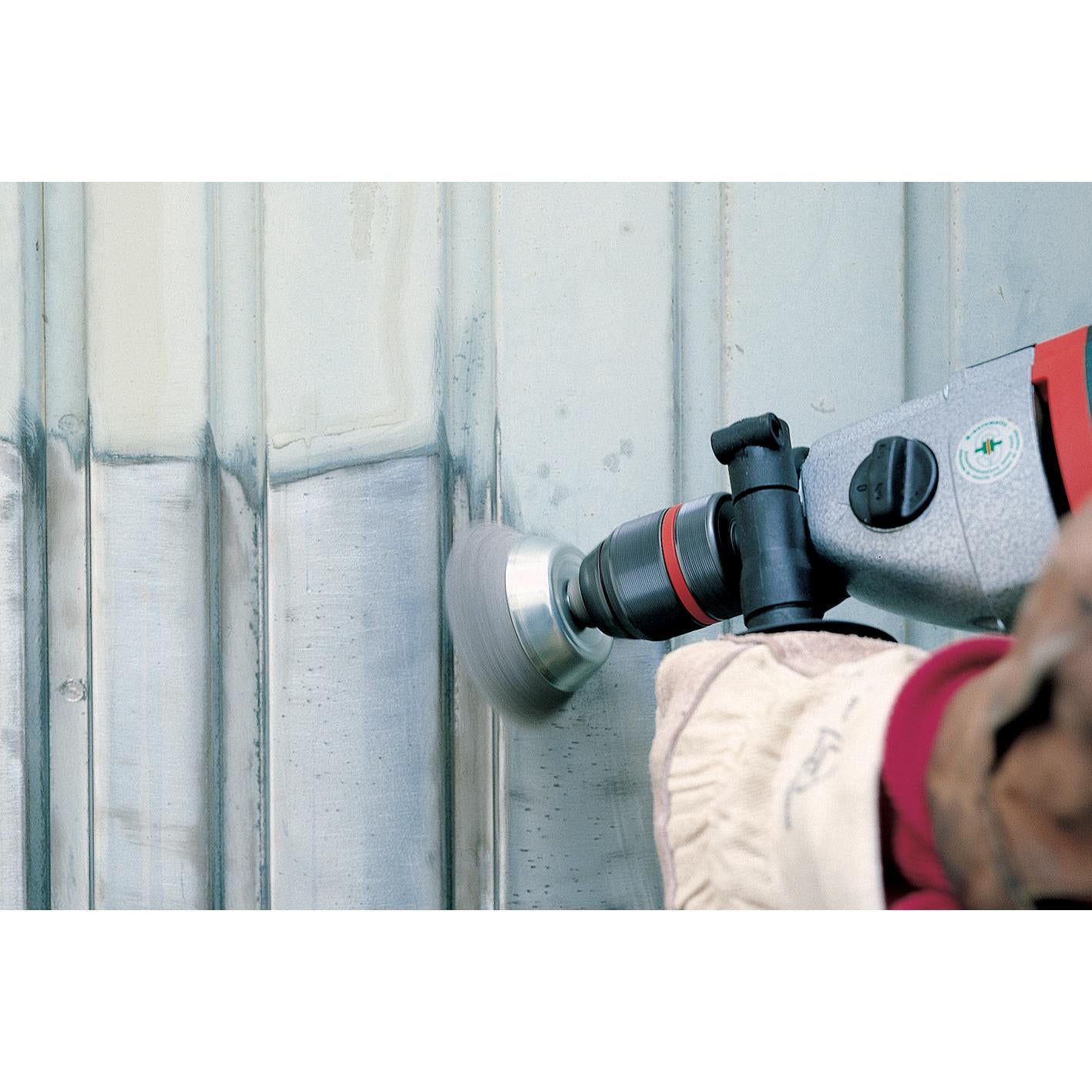 Brosse métallique pour perceuse à tige hexagonale 1/4" (6,35 mm) Ø 75 mm