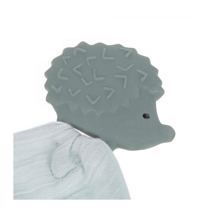 Musselin mit grauem Igel-Beißring von Lässig